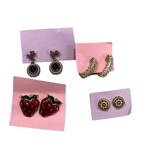 Earring lot of‎ 4 - costume jewelry